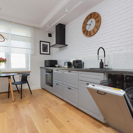 Apartment Bialobrzeska Warsaw Ochota By Renters Екстер'єр фото