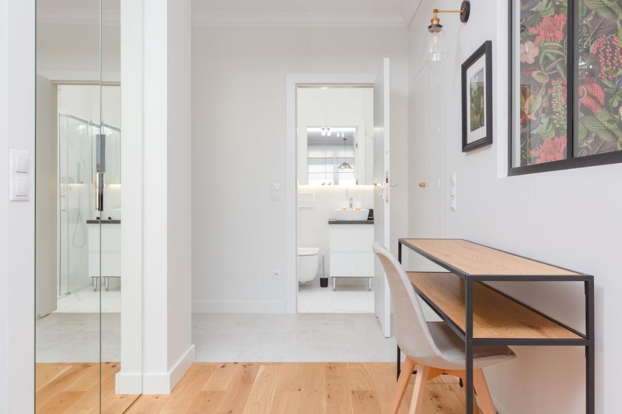 Apartment Bialobrzeska Warsaw Ochota By Renters Екстер'єр фото