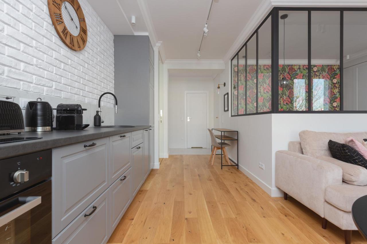 Apartment Bialobrzeska Warsaw Ochota By Renters Екстер'єр фото