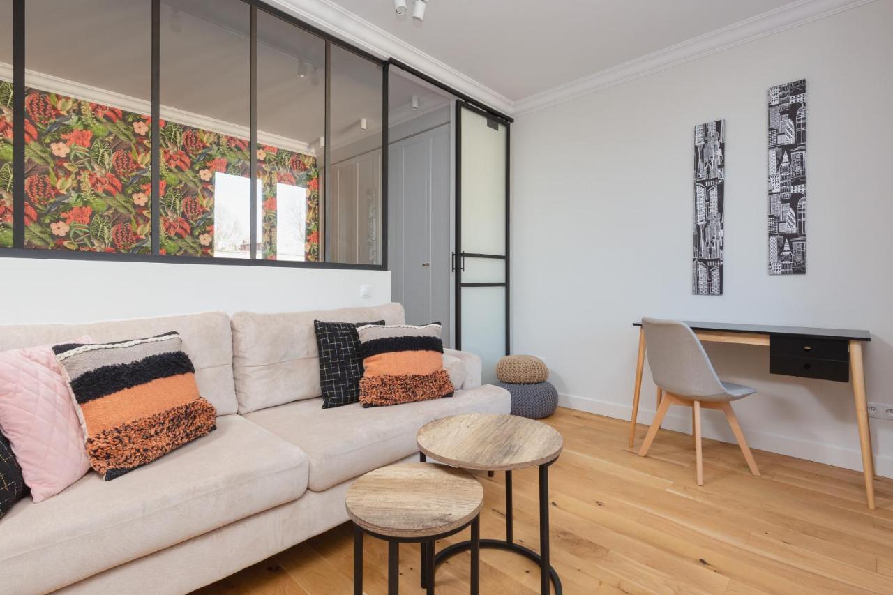 Apartment Bialobrzeska Warsaw Ochota By Renters Екстер'єр фото